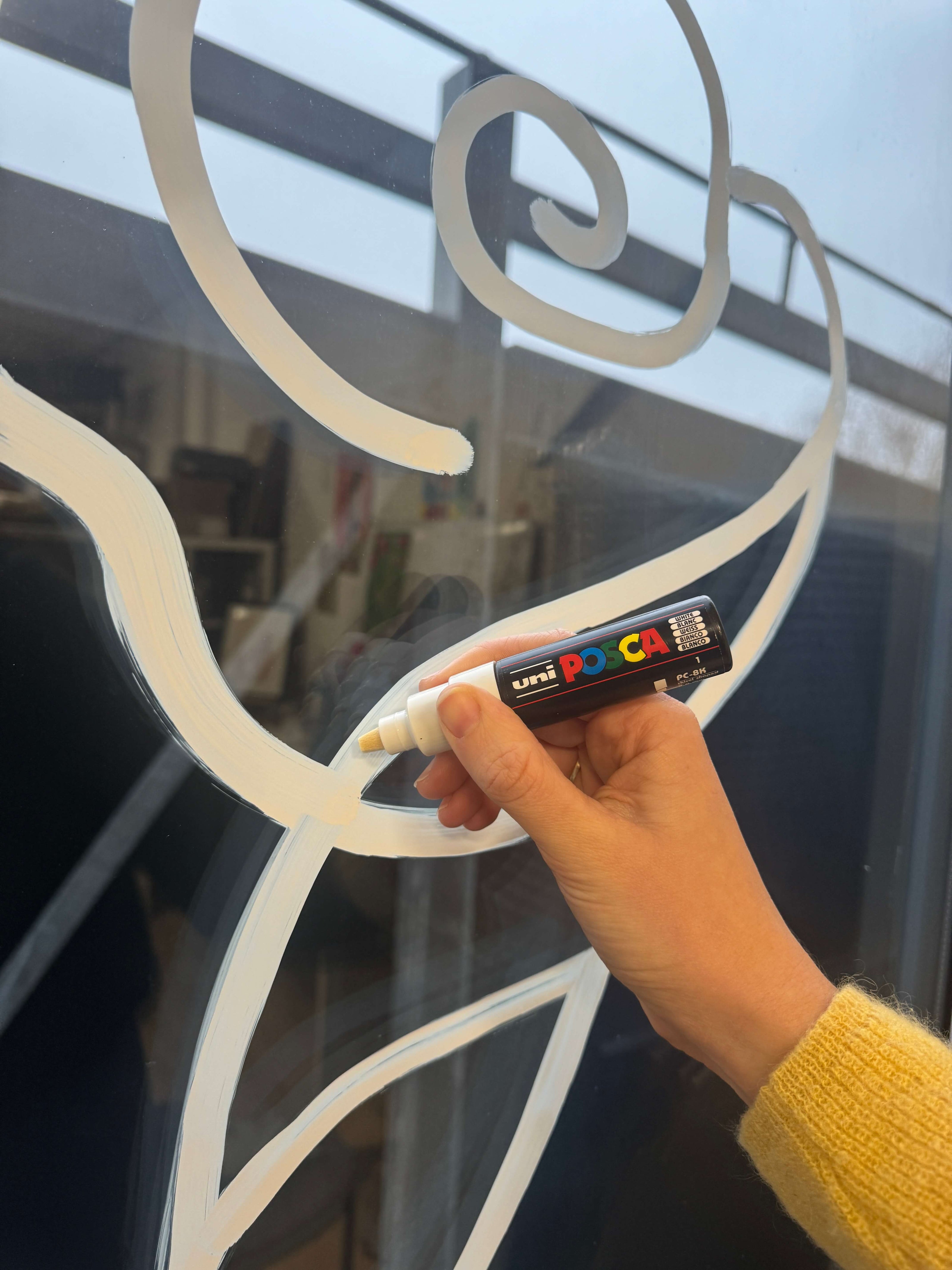 Detailfoto van raamillustratie winkelruit voor speciale gelegenheden regio Amsterdam
